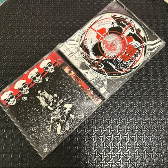 ⭐️ Public Enemy CD - Picture 2 of 4